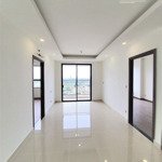 Q7 boulevard 2 phòng ngủnội thất cơ bản đầy đủ 60%