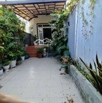 Căn góc kiểu villa sân rộng đậu ô tô, kế bên vạn phúc city