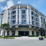 Chuyên cho thuê nhà tại kđt vạn phúc city giá từ 30 đến 50 tr/ tháng. cam kết tốt nhất thị trường