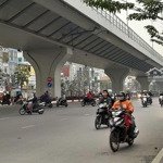 Cần nhượng lại nhà 30m minh khai- 3 tầng, mặt tiền khủng 7m- trung tâm hai bà trưng- chỉ quanh 4 tỷ