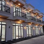 Cho thuê nhà mới xây 80m2 trệt 1 lầu 2 phòng ngủ 2 vệ sinhnội gần đủ mới tinh