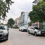 Kdc hồng long đối diện vạn phúc city, hiệp bình phước, 4tầng, 55m2, 4pn, hoàn công đủ, hẻm xe hơi