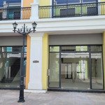 Miễn phí 2 năm tiền thuê shophouse tại phố đi bộ vinhomes royal island vũ yên. 0934693228