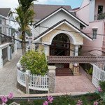 Chủ cần bán gấp villa sương nguyệt ánh giảm còn 16,5 tỷ tại p9. đà lạt, lâm đồng. sổ hoàn công