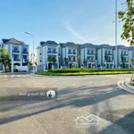 Duy nhất 1 căn nhà phố 126m 2 35 triệu/tháng tại vinhomes grand park. liên hệ: 0901.002.006 - em sinh