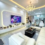 Quá rẻ bán gấp nhà 1trệt 1lầu hóc môn (80m2) đang cho thuê 10tr/tháng