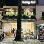 Quán cafe mt sương nguyệt anh, q1. dt: 6x10m, kc: trệt 1 lầu. giá 50tr