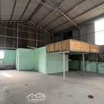 Cho thuê kho phú chánh mặt tiền đường xe công 400m2 giá bán 20 triệu