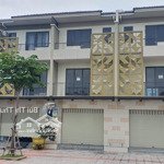 Duy nhất 1 căn shophouse kinh doanh 3 tầng - đối diện khu biệt thự, trục thông khu công nghiệp vsip