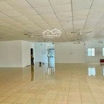 Cho thuê xưởng - lầu 1! 300m2 giá 14tr