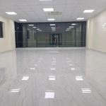 Bql tòa gems office 11 duy tân trống sàn diện tích 150m2 thông sàn vuông vắn