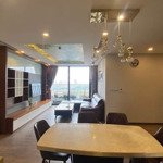 Chính chủ cho thuê căn góc 3pn 2wc 101m, view hồ, full, toà n02t3 ngoại giao đoàn, 16tr, 0393755362