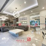 Cho Thuê Biệt Thự Đơn Lập 6 Pn 5 Wc 100 Triệu/Th Tại Vinhomes Riverside