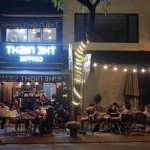 Sang quán cafe mặt tiền bờ kè 2 chiều hoàng sa