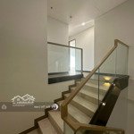 Cho thuê căn hộ cao cấp duplex empire city view đẹp cực chill