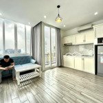 Căn Hộ 1 Phòng Ngủbancol 40M2 - View Ngắm Trọn Sg, Nội Thất Hiện Đại, Máy Giặt Riêng - Ngay Lê Văn Sỹ