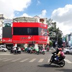 Góc 2mt 231 đường 3/2, p10, quận 10. dt: 12x18m. t 2l st. dtsd: 650m2