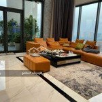 Nhà mình bán penthouse view hồ tây, 210m2, full đồ đẹp, 4 phòng ngủ cc tràng an complex. giá bán 19.99 tỷ