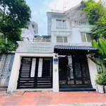 Bán bt kđt yên hoà, trần kim xuyến. view vườn hoa, công viên, gần trục đường chính, 155m2, 4 tầng.