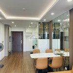 Chính chủ cần bán căn 3 phòng ngủ- 102m2 tầng trung siêu đẹp full đồ hướng mát, view thành phố xinh đẹp