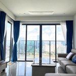 Căn 4 phòng ngủgóc, 168 m2, giá thuê 75 triệu/tháng, tầng cao, view quận 1, dọn ở liền