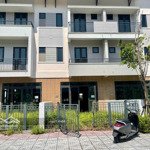 Bán gấp căn shophouse sh2 centa riverside vsip giá nhỉnh 6 tỷ xx