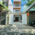 Bán nhà mt 4 tầng sát biển nguyễn tất thành - hoà minh giá tốt