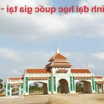 đất đi bộ ra đại học quốc gia hoà lạc mà giá vừa bán vừa tặng