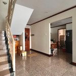 Cần bán căn hộ penthouse chung cư giai việt 856 tạ quang bửu, quận 8