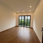 Bán nhà hoa lâm, quận long biên 45m2, 5 tầng, 5.95 tỷ, ô tô đỗ gần, 0816.664.860