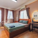 Cho thuê studio ban công lớn full nội thất ngay bùi viện, cầu nguyễn văn cừ quận 1