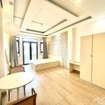 Cho thuê căn hộ 2pn2wc nguyên tầng full nội thất gỗ mới