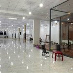 Cho thuê showrom 1000m2 mặt tiền 30/4, an phú, ninh kiều cần thơ ngang 21m