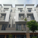 Chính chủ bán shophouse 4 tầng, vị trí vàng, giá thoả thuận hấp dẫn