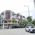 Bán shophouse góc kđt the manor nguyễn xiển, hà nội: 119m2, mt: 10m, 5 tầng. hè rộng 10m. 52 tỷ tl