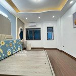 Hộ khẩu cầu giấy,nhà phố vip chùa hà, ô tô đỗ cửa ,55m2x5 tầng, giá 1x tỷ nhỏ.lh : 0977 880 958