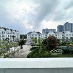 Siêu hời bán nhà biệt thự 203m2 4 tầng 35,5 tỷ cạnh huyện uỷ gia lâm