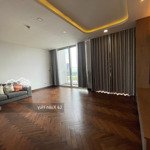 Bán penthouse midtown m6 duy nhất: 247m2 chốt 26 tỷ bớt lộc,lh :0902522139 em huy hỗ trợ xem nhà .