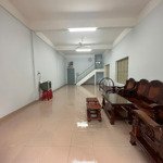 Căn nhà góc cực lớn trên 200m2 cần bán gấp. nhà ngay trung tâm đắc địa đường lê văn sỹ, p14, q3