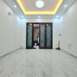 Nhanh tay kẻo tiếc - căn nhà cực hiếm tại thanh am , 33m2, ô tô đỗ cửa, chỉ nhỉnh 5 tỉ, ở sướng