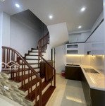 Bán nhà đẹp pháo đài láng đống đa 35m2 - 3pn, 5t mt 4,2m gía 7 tỷ có thương lượng