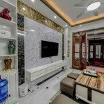 Sốc vô cùng !!! nhà 5 tầng kim chung di trạch ,40m2 ô tô ,kinh doanh 5,2 tỷ lh 0966412886