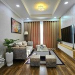 Chuyển đổi nhu cầu ở tôi cần bán căn hộ loại 2 phòng ngủ tại goldmark city, sổ đỏ không vay, full