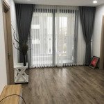 Bán căn hộ ct2 giang biên, 72m2 giá 3,2 tỷ lh:0383955265