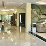 Cần bán gấp biệt thự đối diện công viên sông ông lớn, 320m2 đất, 3 tầng, 25.5 tỷ