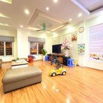 Bán nhà phan đình giót, thanh xuân: 32m2*5t nhỉnh 4 tỷ 3 ngủ, nhà ở luôn, thiết kế hợp lý, gần ô tô