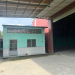 Cho thuê 1200m2 đất có 900m2 xưởng đường container bình điện 250kwa chỉ 40 tr/th