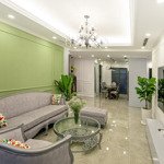 Bán căn hộ 3 phòng ngủ, 185m2 giá 13.5tỷ, full nội thất cao cấp, vip nhất tòa nhà, 93 lò đúc