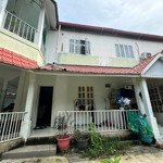 Bán đất (573m2)tặng villa 3 tầng mái ngói mt nguyễn thị định, q2 giá tốt 65 tỷ