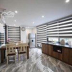 Cho thuê gấp căn hộ cao cấp 2 ngủ 1 khách 70m2 luxury phố âu cơ, giá chỉ 10,5 triệu